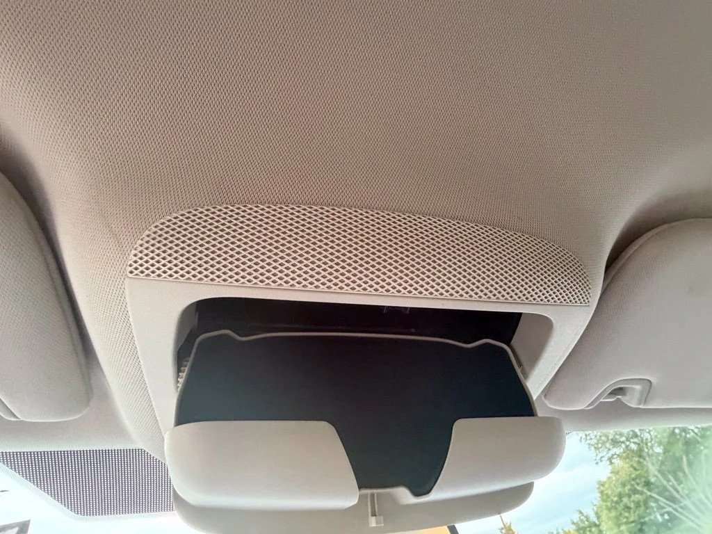 Used 2024 Silver Ford SEL image 18