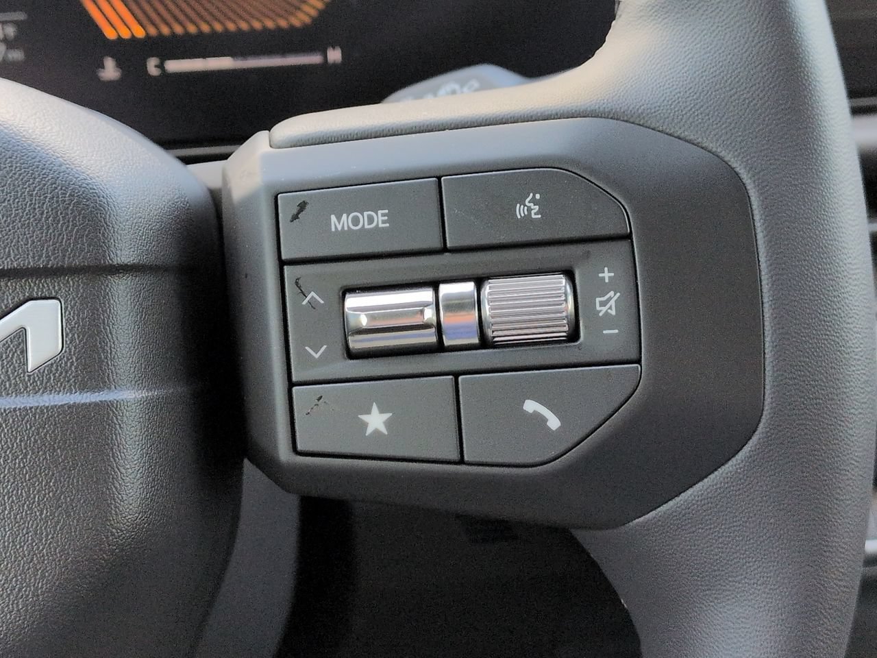New 2027 Iceberg Green Kia X-Line S image 30