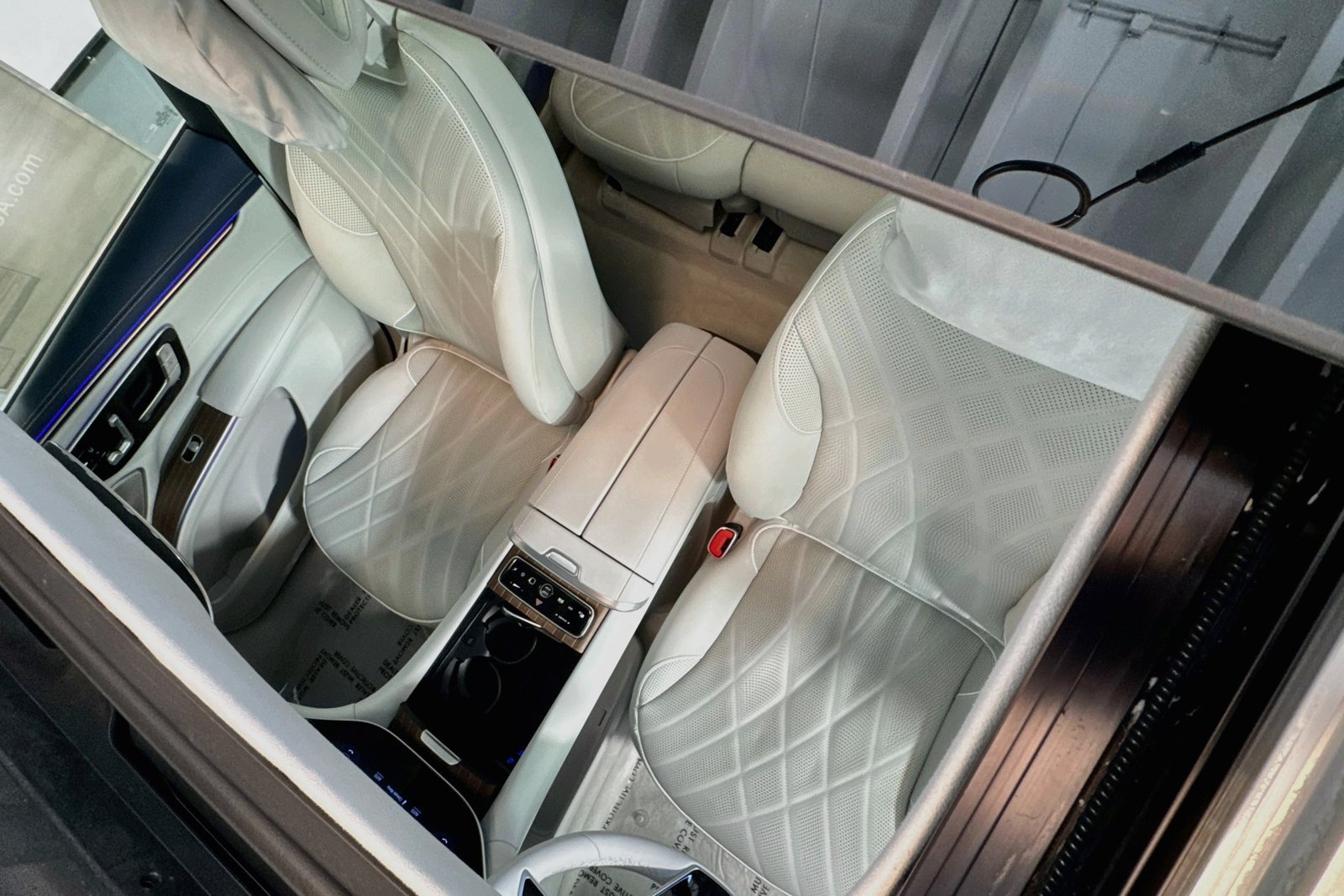 New 2026 Black Mercedes-Benz EQS 400 image 19