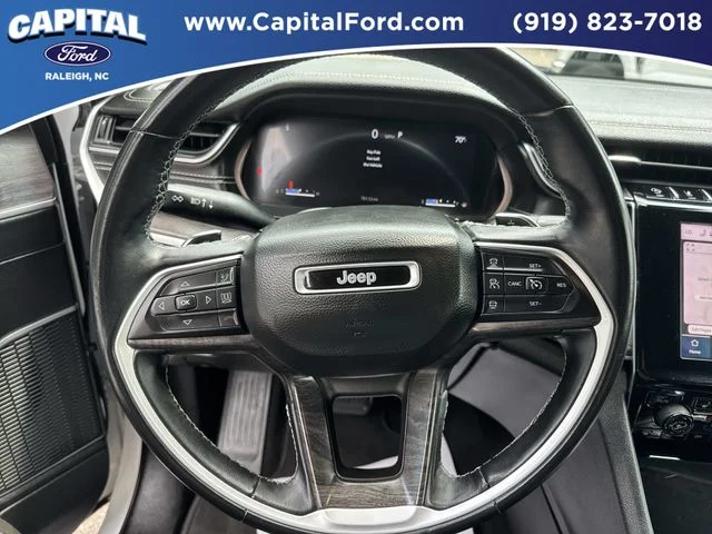 Used 2022 White Jeep Limited image 25