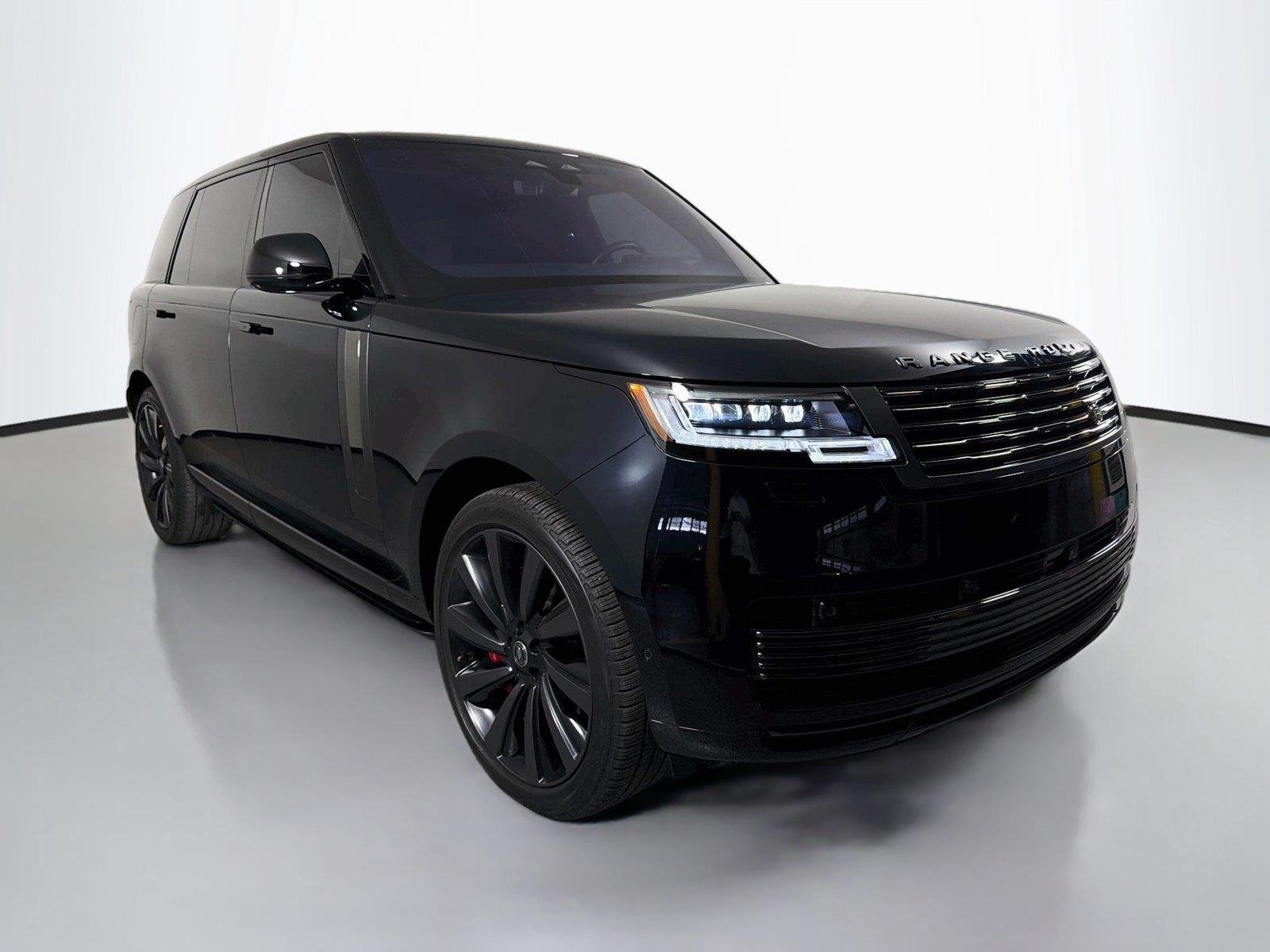 Certified Used 2023 Ligurian Black Gloss Finish Land Rover SV LWB image 3