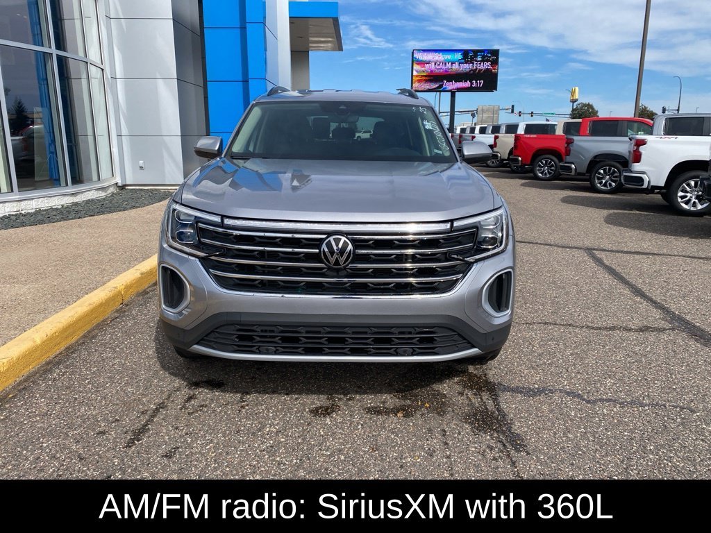 Used 2025 Volkswagen Atlas SE w/Tech with VIN 1V2HR2CAXSC510607 for sale in Elk River, Minnesota
