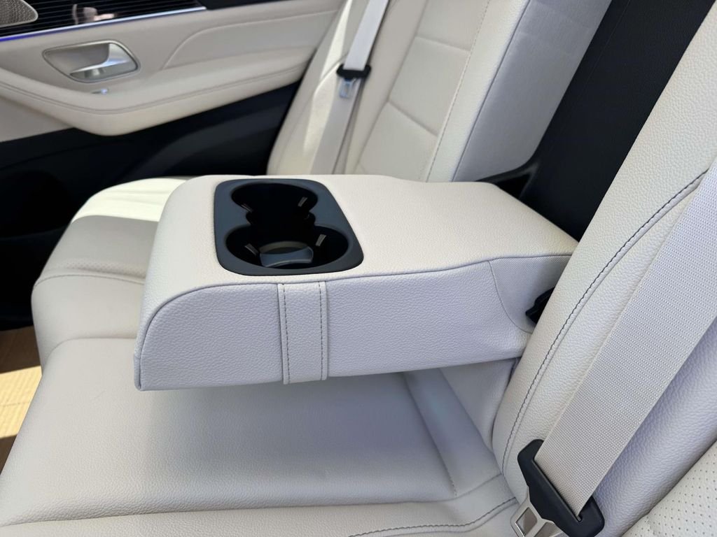 New 2026 Black Mercedes-Benz GLE 350 image 31