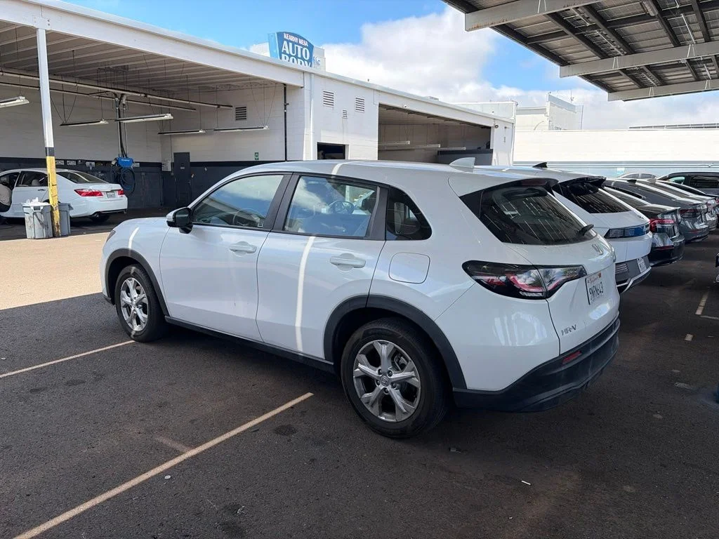 Used 2024  Honda LX image 13