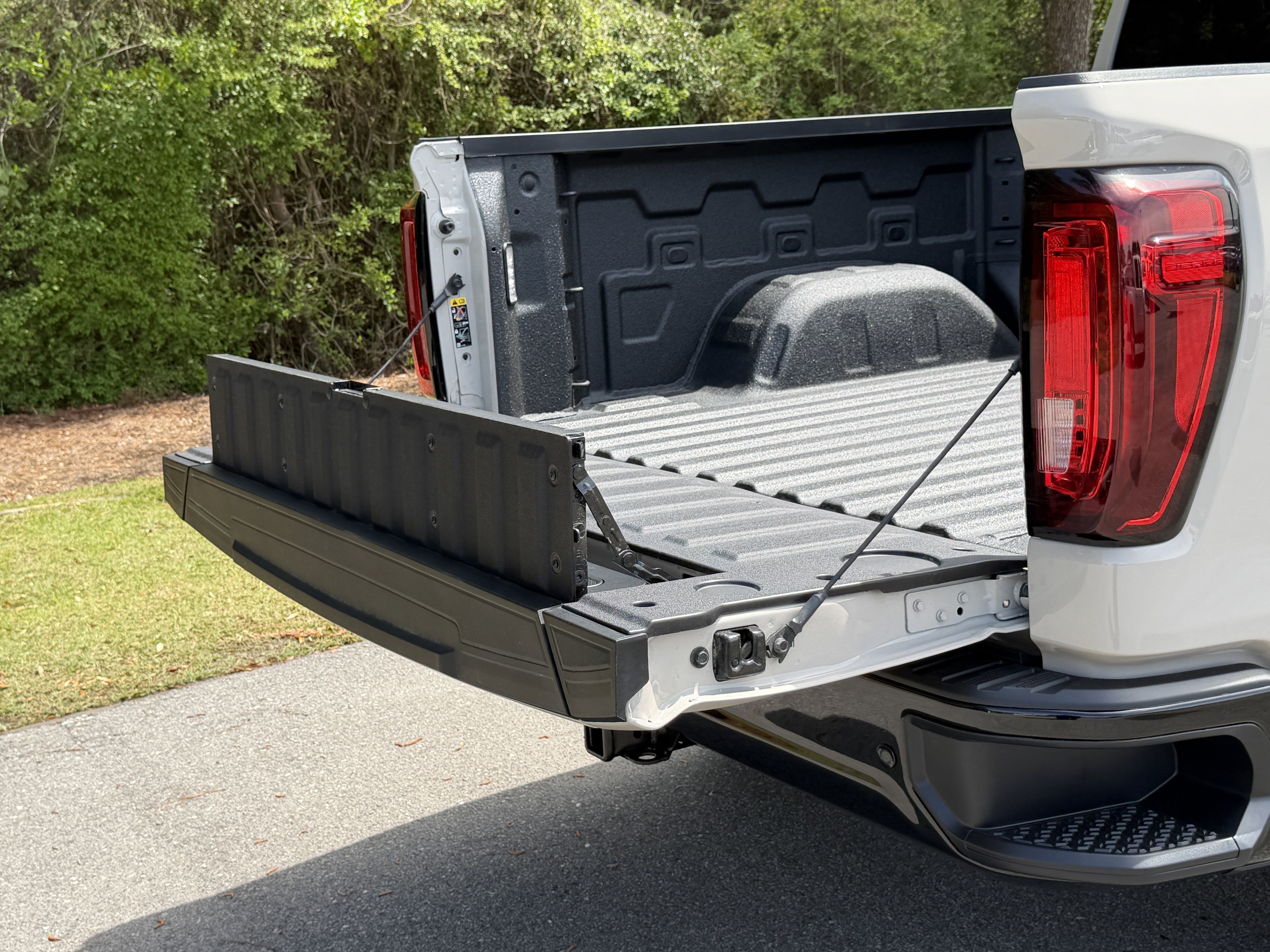 2026 GMC Sierra 1500 AT4X - Photo 17
