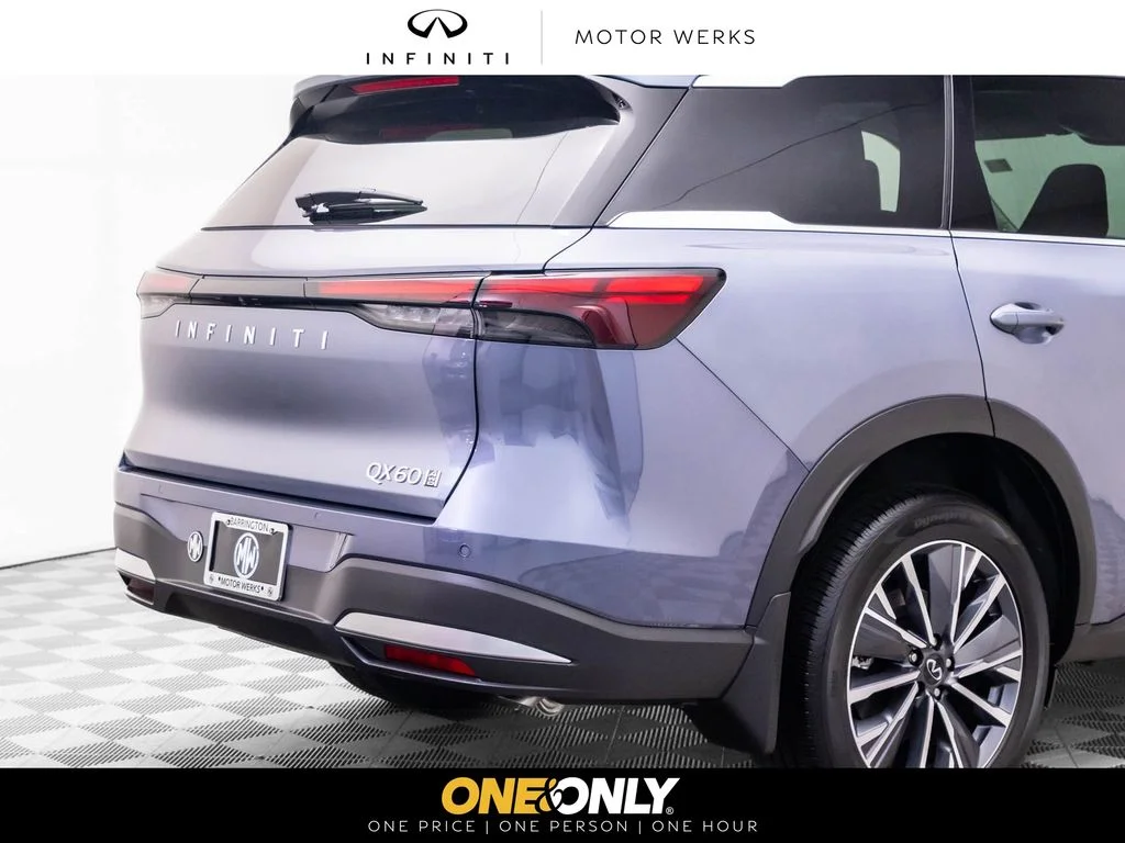 New 2027 MOONBOW BLUE INFINITI Luxe AWD image 35