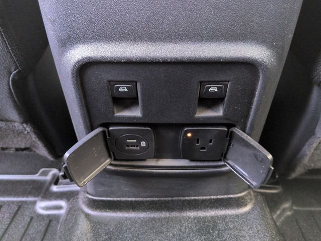 Used 2022 Green Ford Outer Banks image 23