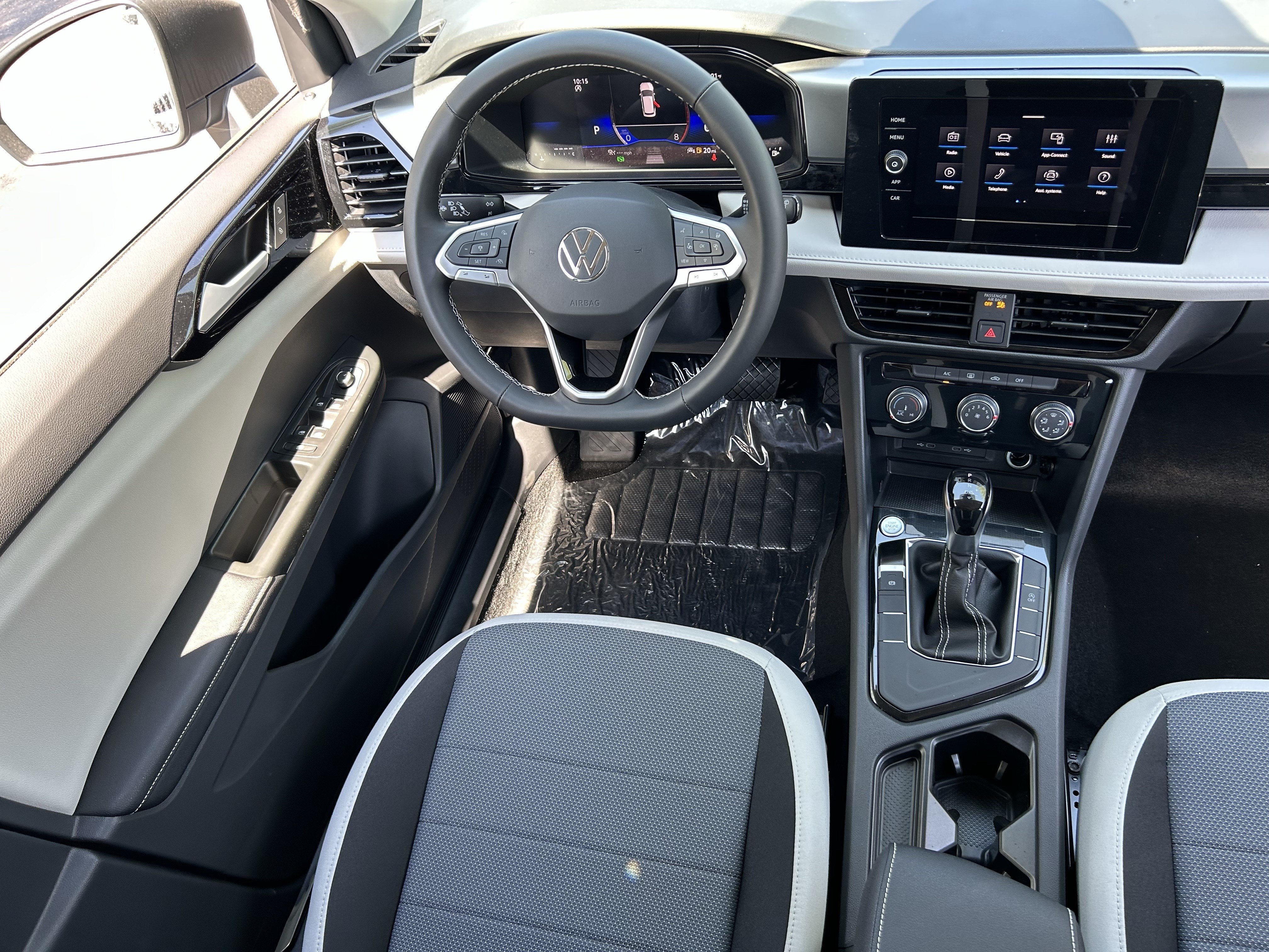 New 2026 Platinum Gray Metallic Volkswagen S image 10