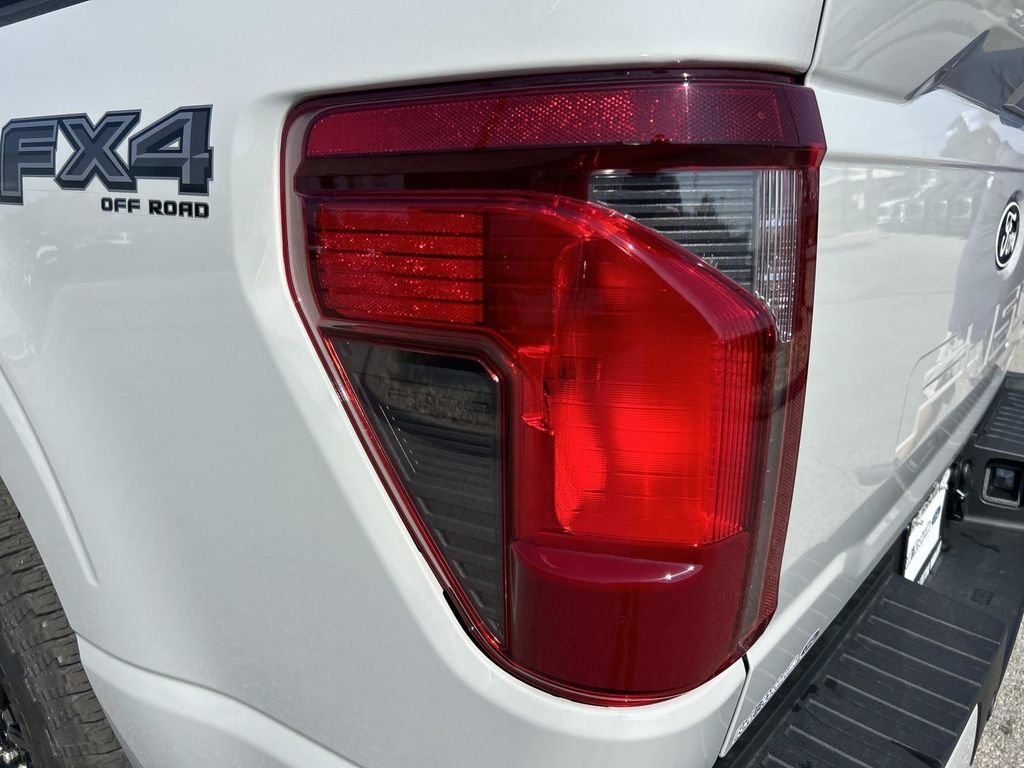 New 2026 Avalanche Ford XLT image 10