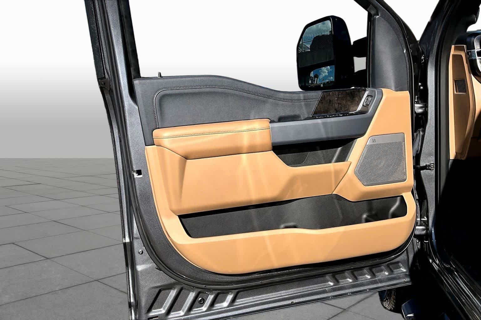 Used 2024 Carbonized Gray Ford LARIAT image 24