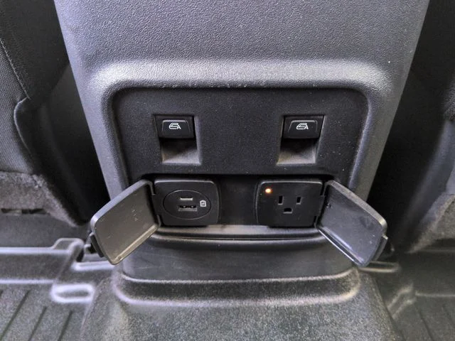 Used 2022 Green Ford Outer Banks image 23