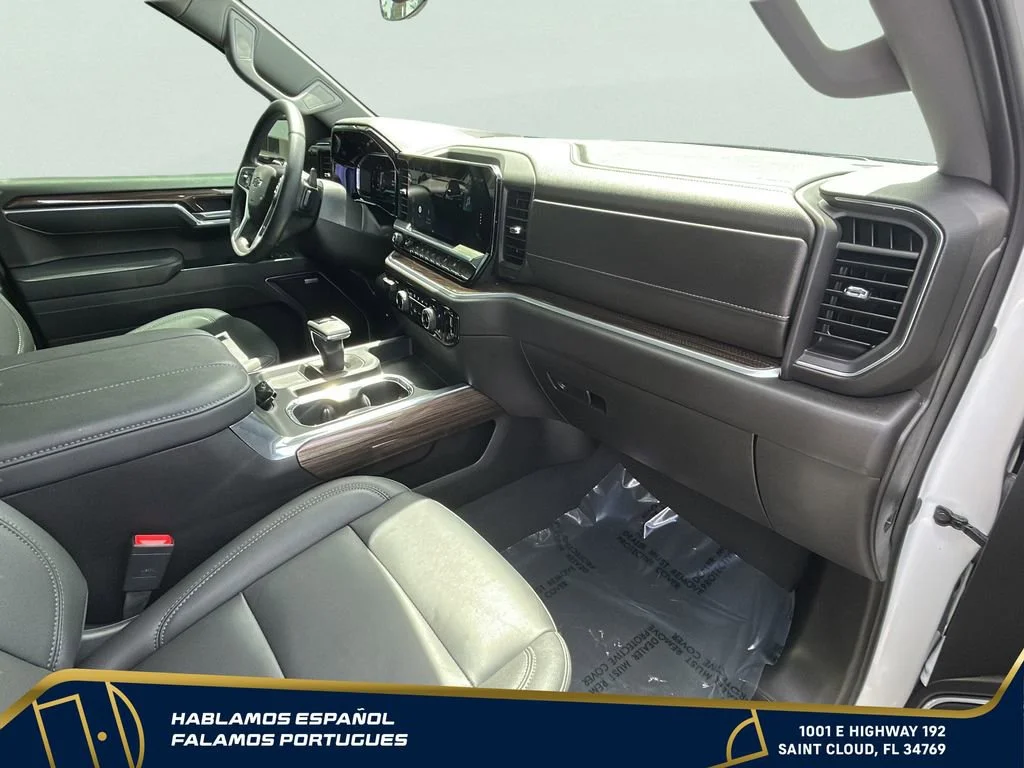 Used 2026 Summit White Chevrolet RST image 13
