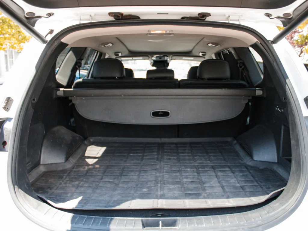Used 2023 Serenity White Pearl Hyundai SEL image 27