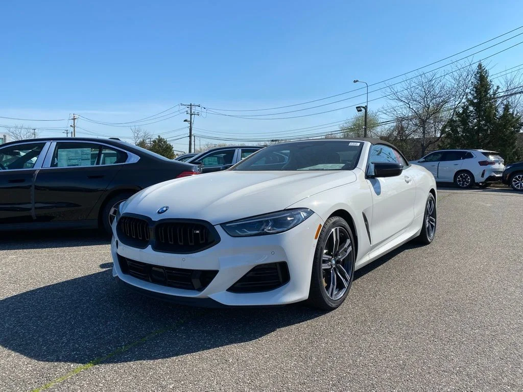 2026 BMW 8 Series M850i xDrive Convertible's photo