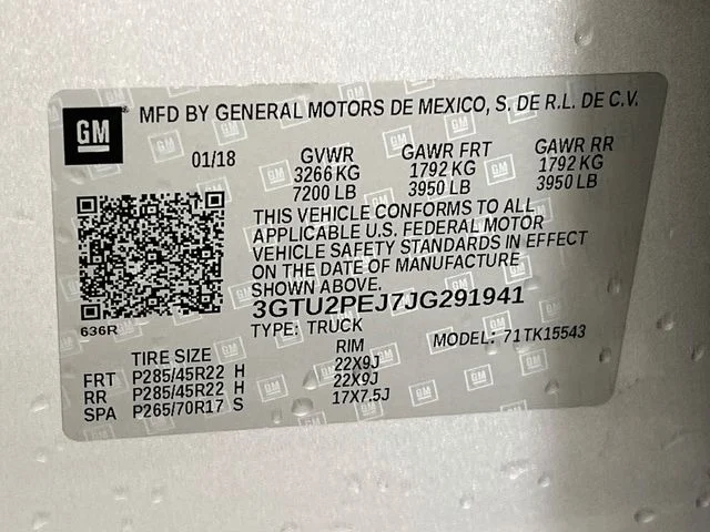Used 2018 Silver GMC Denali image 29