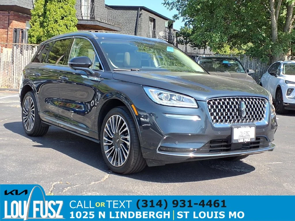 Used 2020 Blue Lincoln Reserve image 1