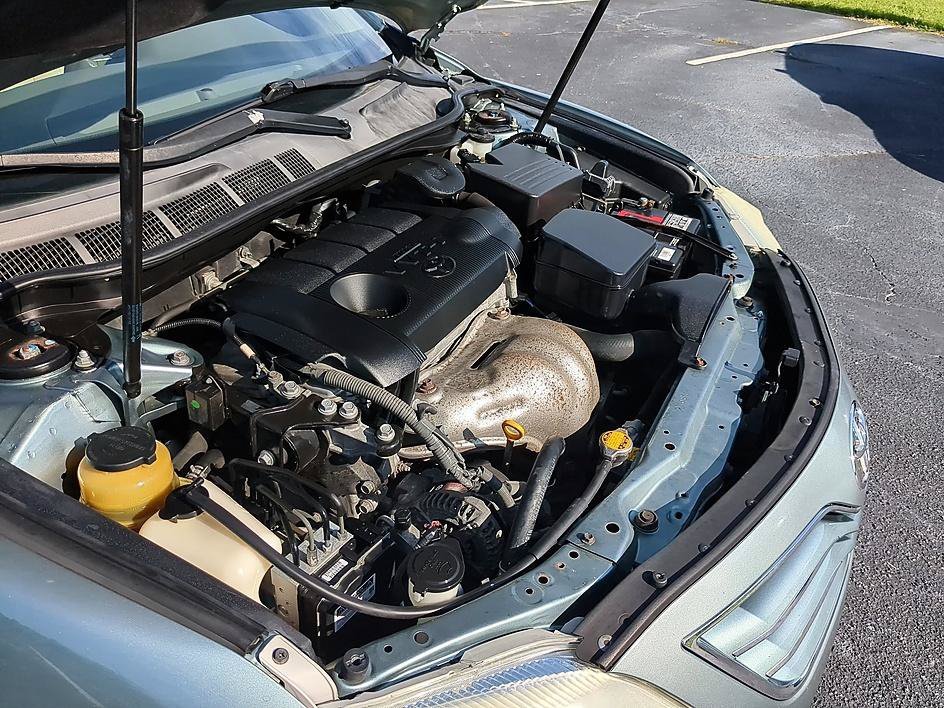 Used 2011 Aloe Green Metallic Toyota XLE image 38
