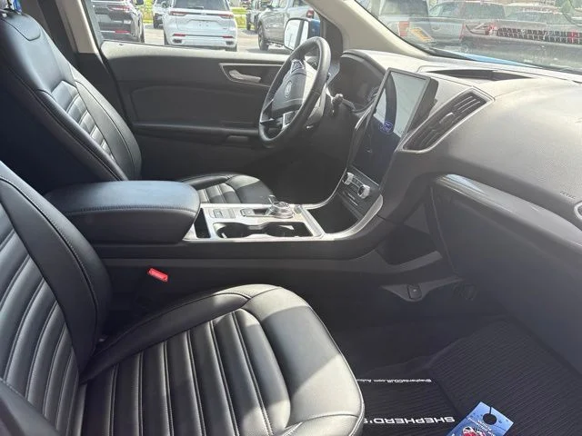 Used 2024 Blue Ford SEL image 18