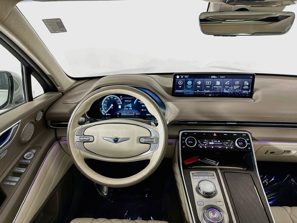 Used 2023 Silver Genesis 3.5T image 23
