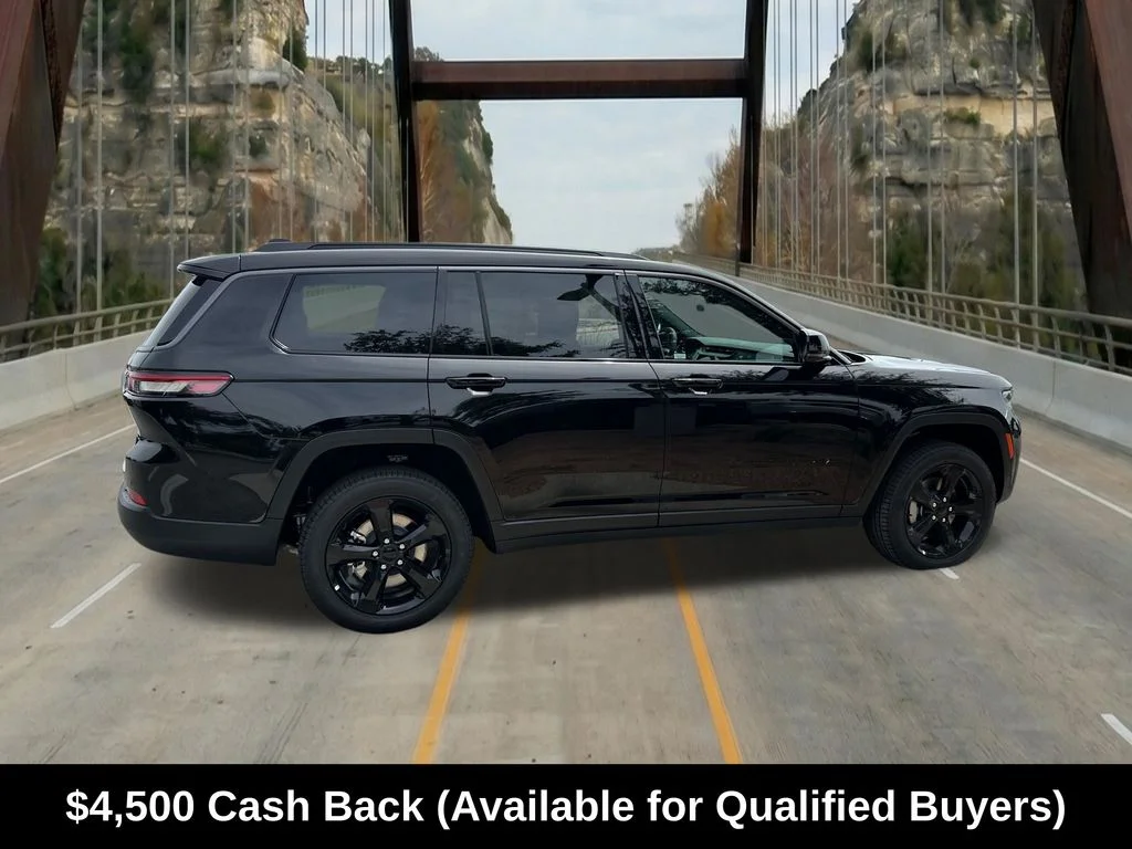 New 2026 Diamond Black Crystal Pearl-Coat Exterior Paint Jeep Limited image 10