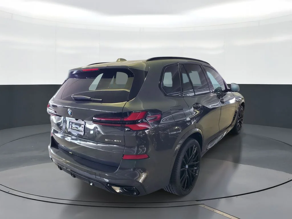 New 2026 Gray BMW sDrive40i image 3