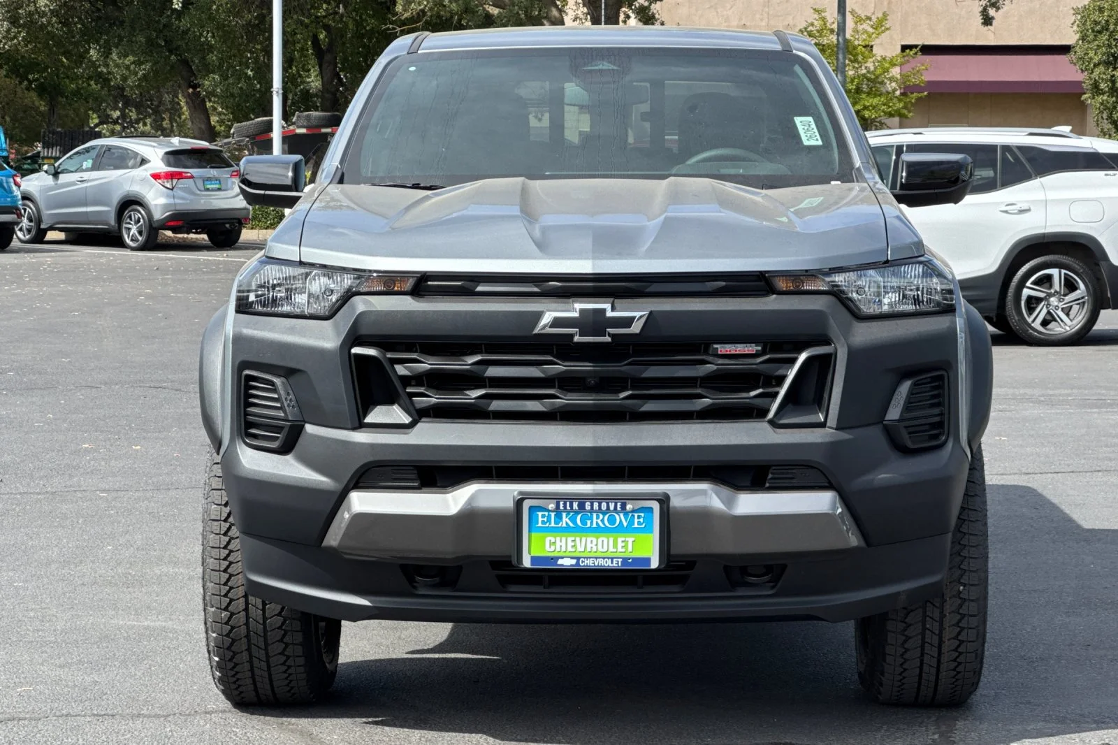 2026 Chevrolet Colorado Trail Boss view 8
