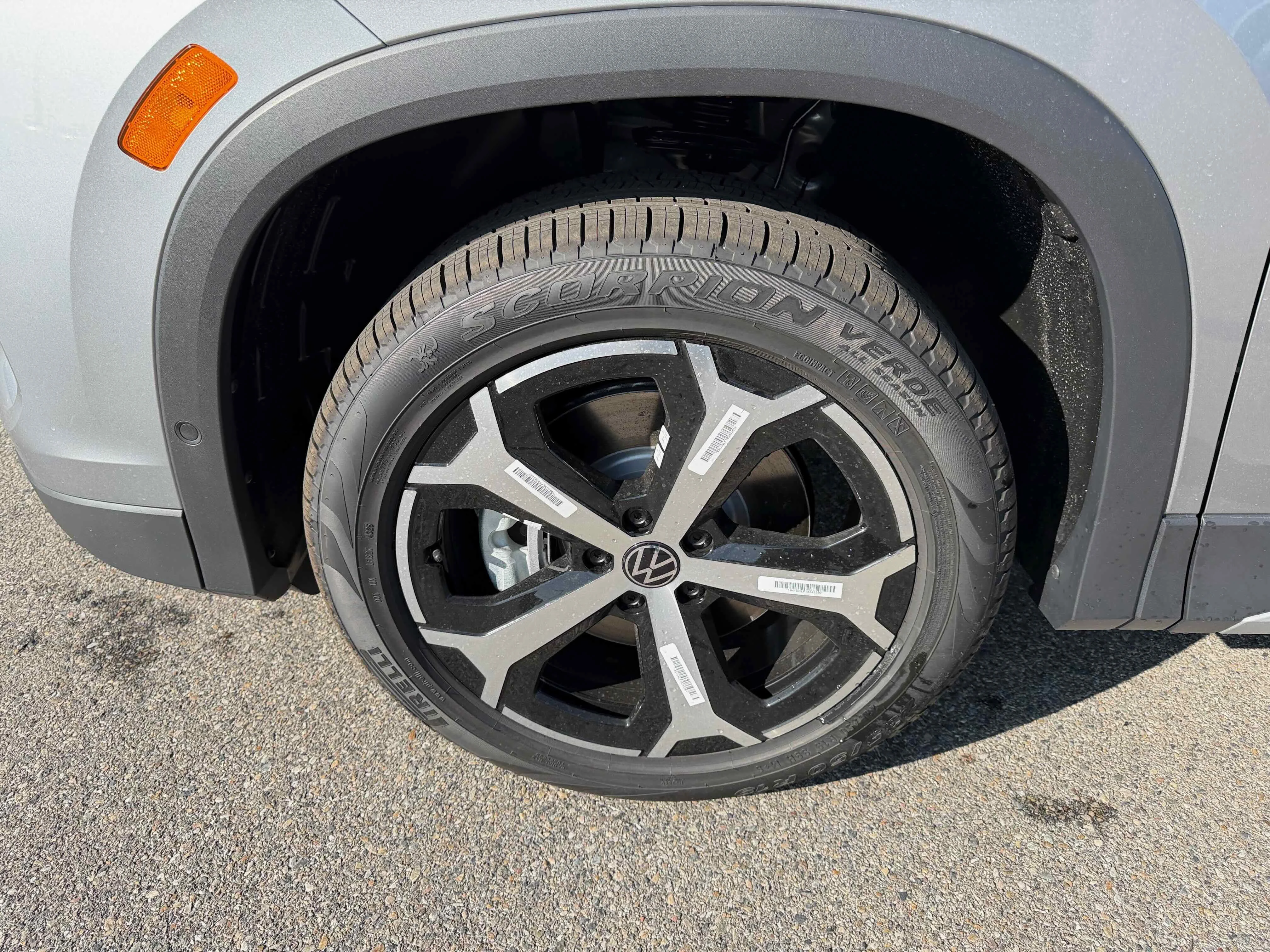 New 2026 Silver Volkswagen SE image 10