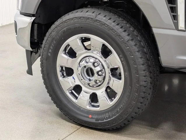 New 2026 Carbonized Gray Metallic Ford F-250® Lariat® image 39