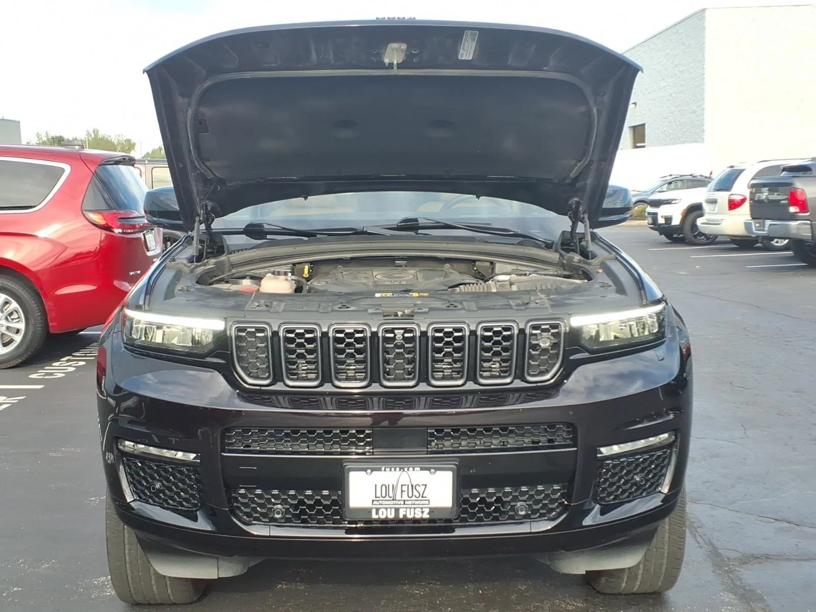 Used 2023 Diamond Black Crystal Pearlcoat Jeep Summit Reserve image 33