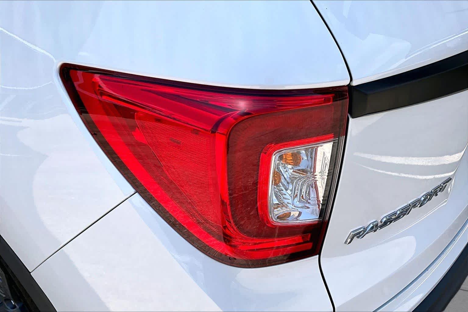 Used 2021 Platinum White Pearl Honda EX-L image 29