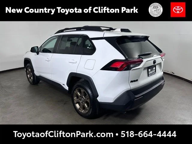 Used 2023 White Toyota Woodland Edition image 5