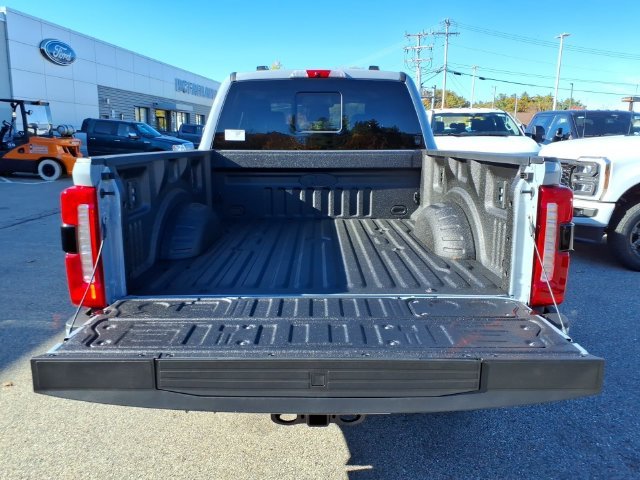 New 2027 Glacier Gray Metallic Tri-Coat Ford F-250® Lariat® image 7