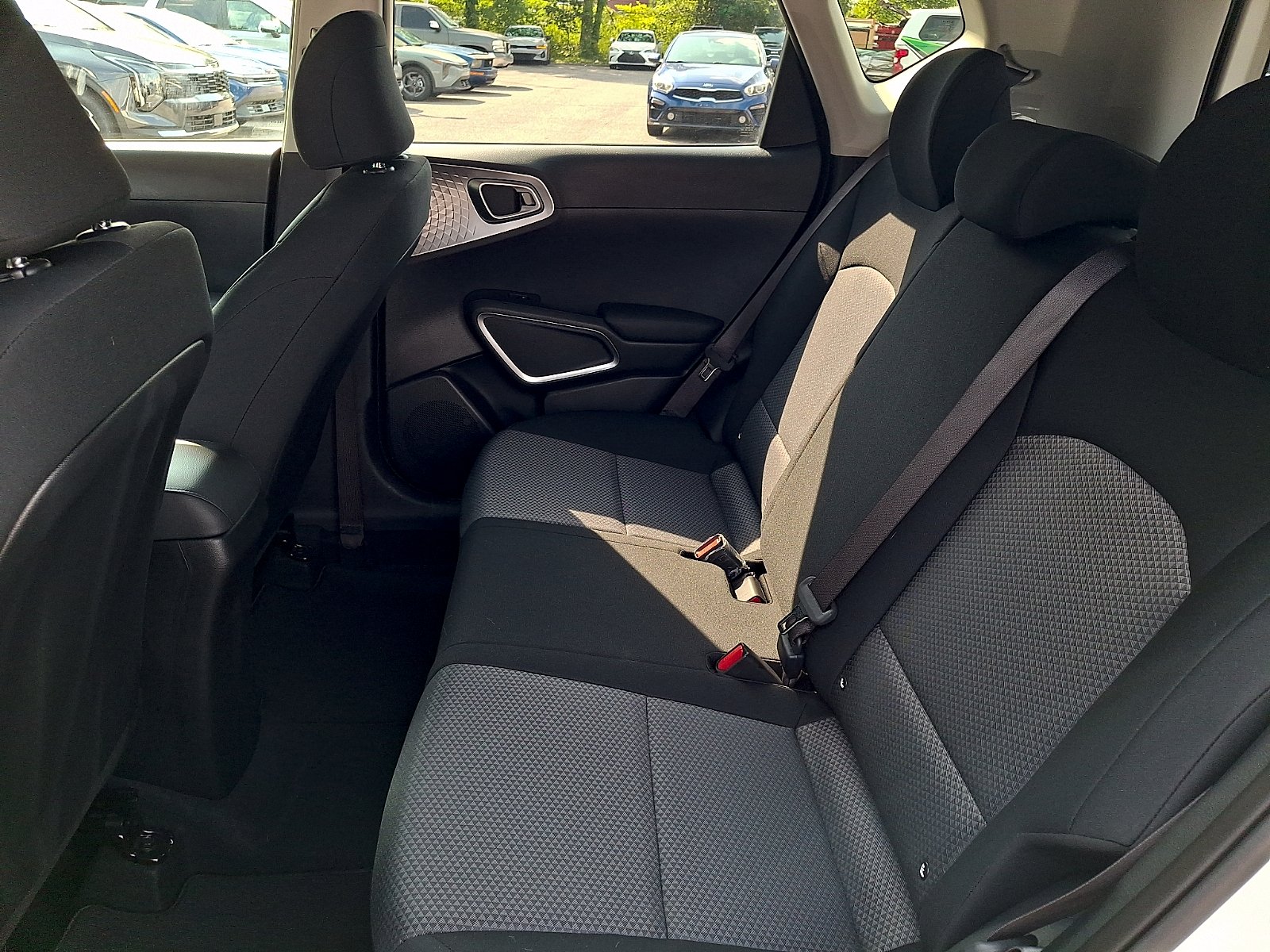 Certified Used 2025 Snow White Pearl Kia LX image 10