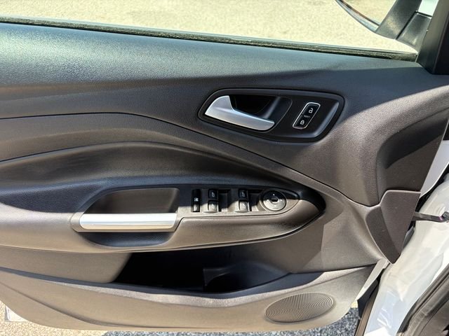 Used 2014 Oxford White Ford SE image 16