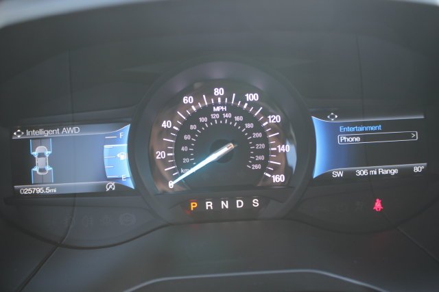 Used 2024 White Ford SEL image 18
