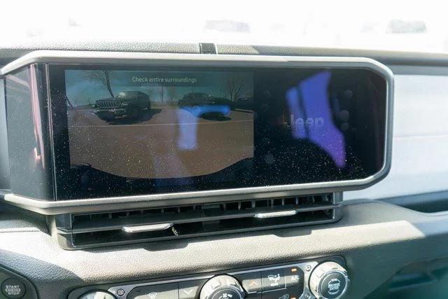 New 2026 Bright White Clear-Coat Exterior Paint Jeep Sport S image 18