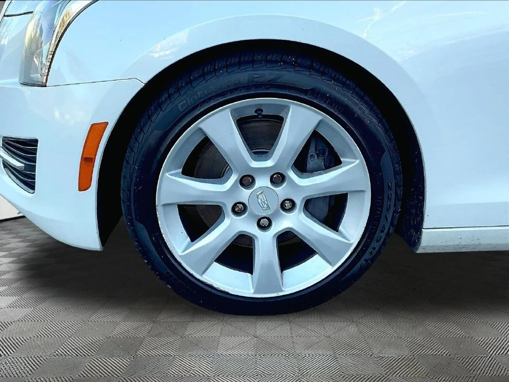 Used 2016 Crystal White Tricoat Cadillac 2.0L Turbo image 7