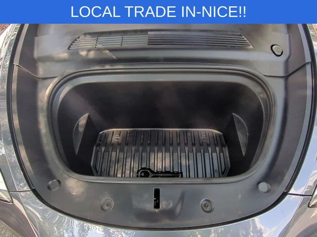 Used 2020  Tesla Long Range image 36