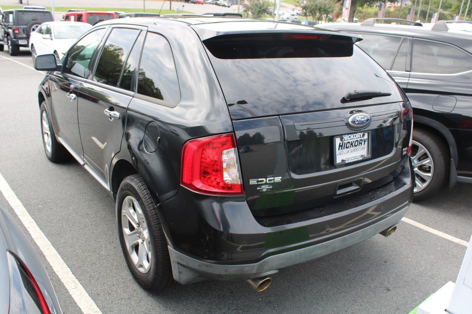 Used 2011 Tuxedo Black Metallic Ford SEL image 5