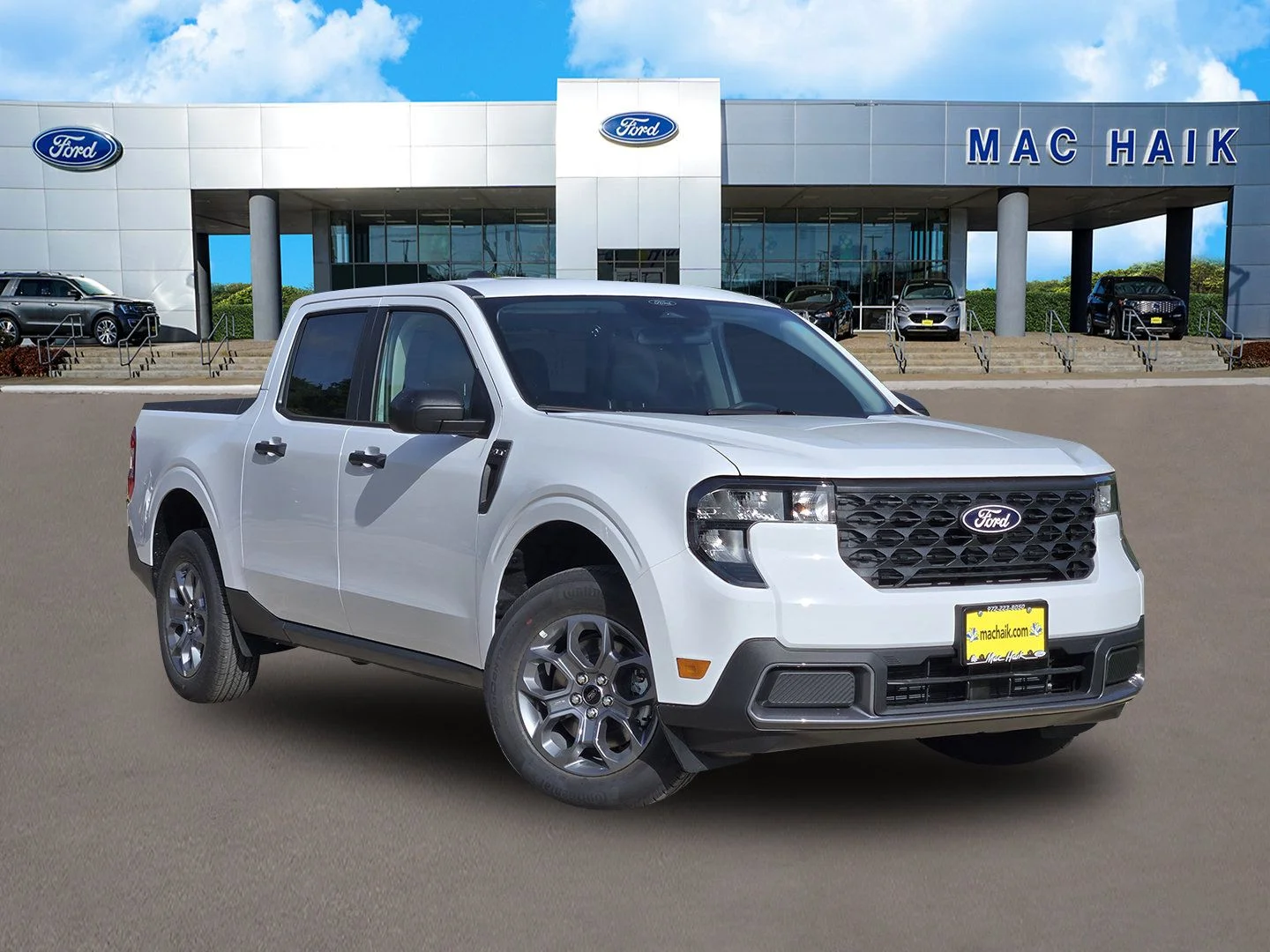 New 2026 Oxford White Ford XLT image 1