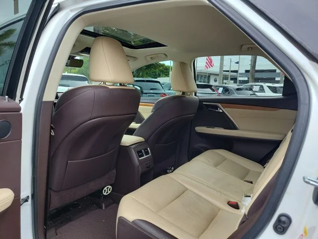 Used 2019 White Lexus 350 image 10