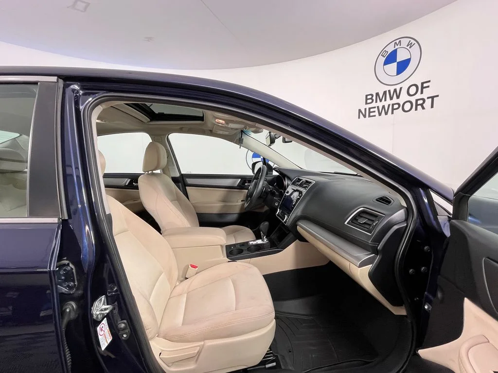 Used 2018 Dark Blue Pearl Subaru 2.5i image 16