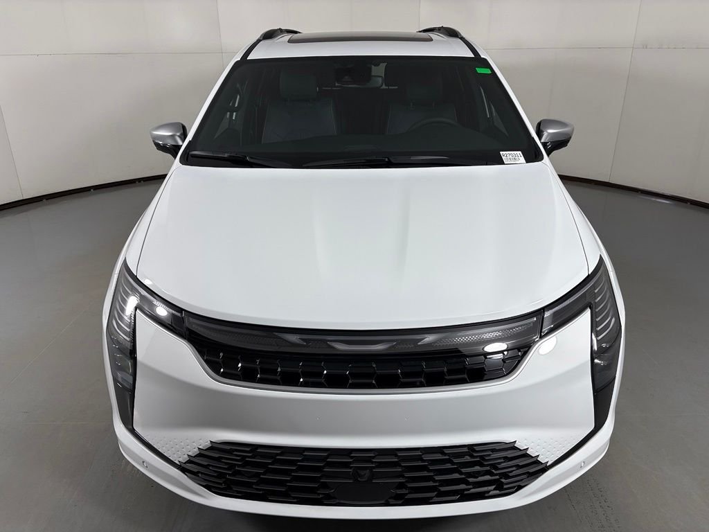 New 2027 Bright White Clear-Coat Exterior Paint Chrysler Pinnacle image 3