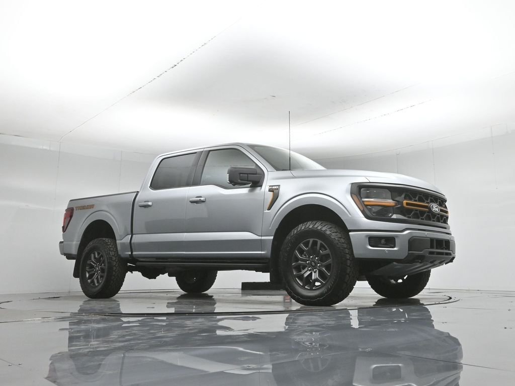 Certified Used 2025 Silver Ford Tremor image 4