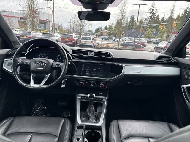 Used 2021 Mythos Black Metallic Audi Premium image 12