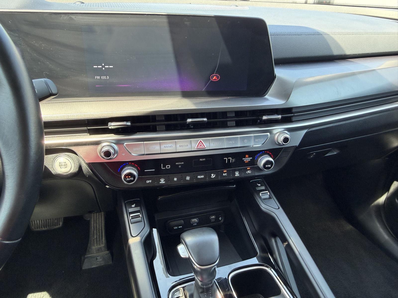 Used 2025 Glacial White Pearl Kia S image 11