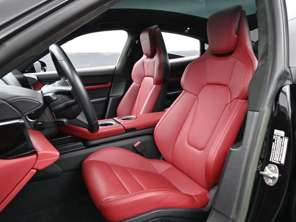 2022 Porsche Taycan Turbo photo 4