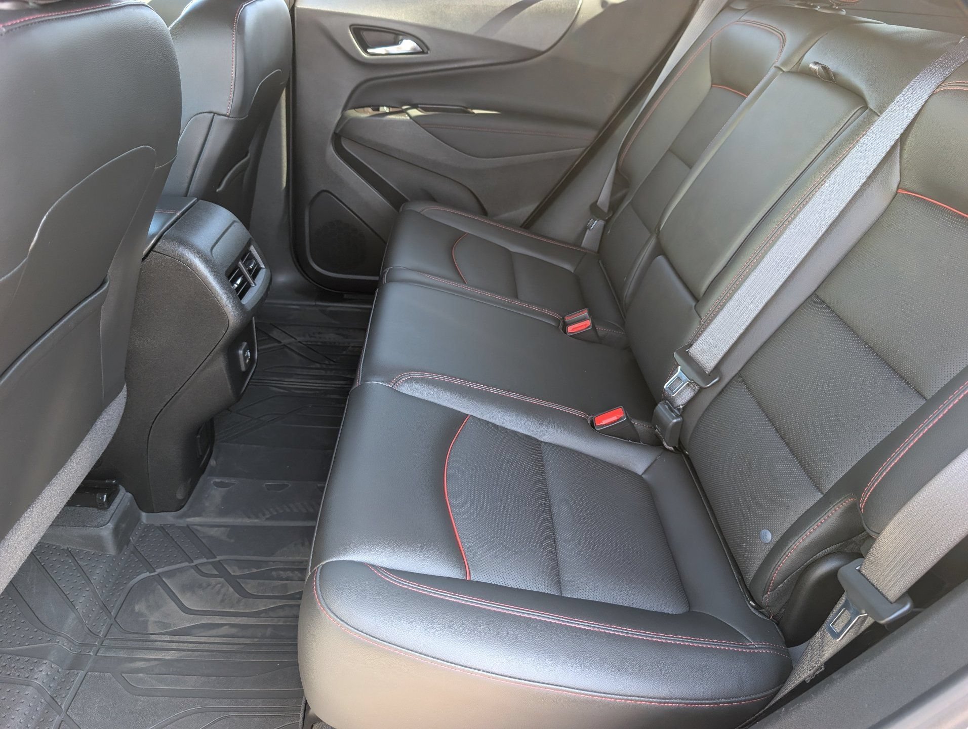 2022 Chevrolet Equinox RS - Photo 17