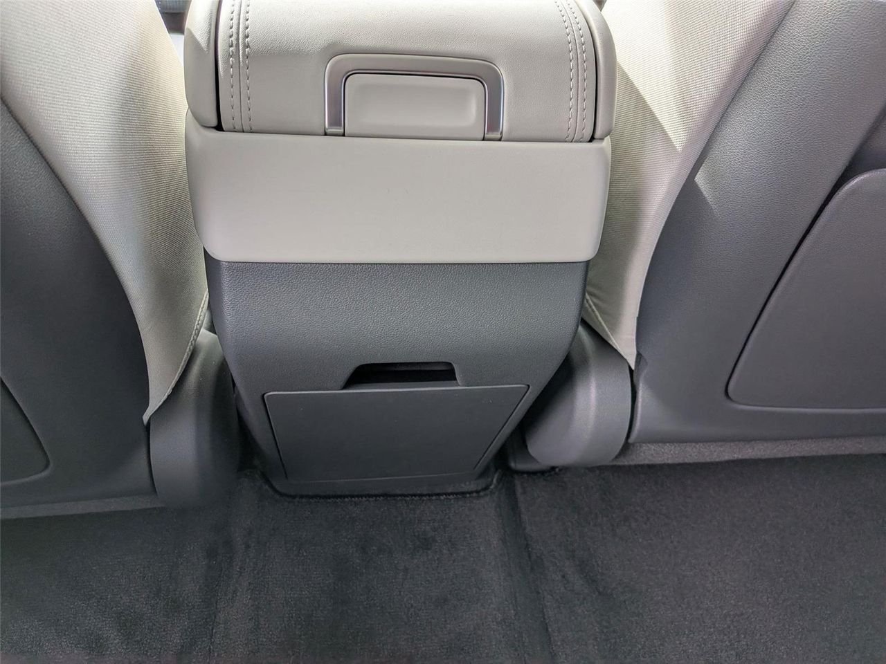 New 2026 Serenity White Hyundai SE image 29