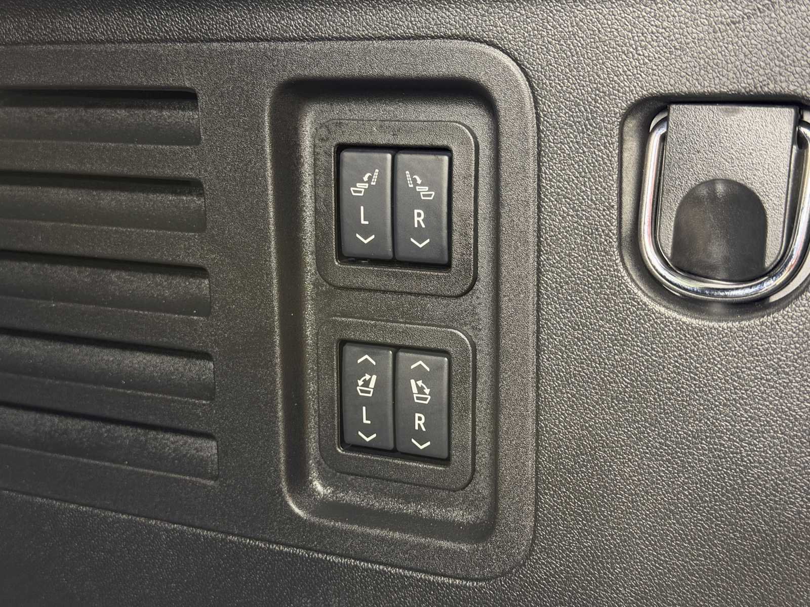 2026 Buick Enclave Sport Touring - Photo 19